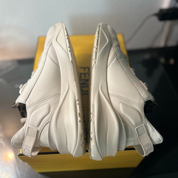 FENDI Flow FF Leather Sneaker - Picture 7 of 10